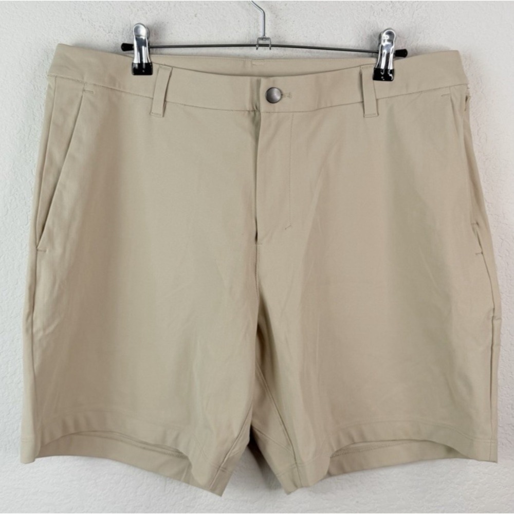 Lululemon Commission Short 7" Men's Size 36 Khaki Beige Stretch Golf Performance